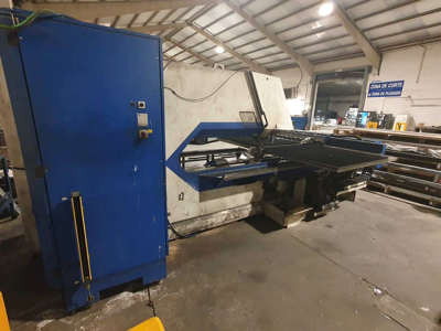 Punzonadora Trumpf Trumatic 2000R usada