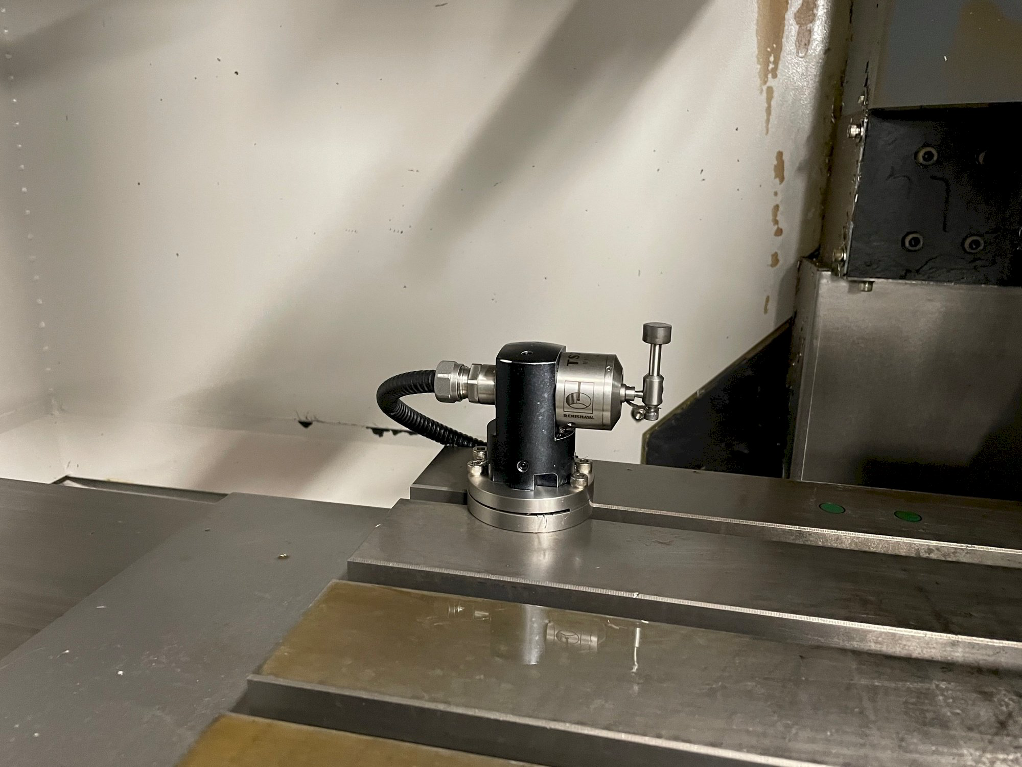 Akira Seiki SR3XP Vertical Machining Center