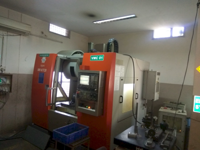 BFW AGNI BMV 45 TC20 Vertikal-Bearbeitungszentrum