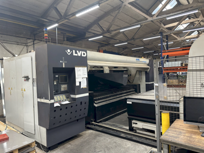Machine de découpe laser LVD Axel 3015