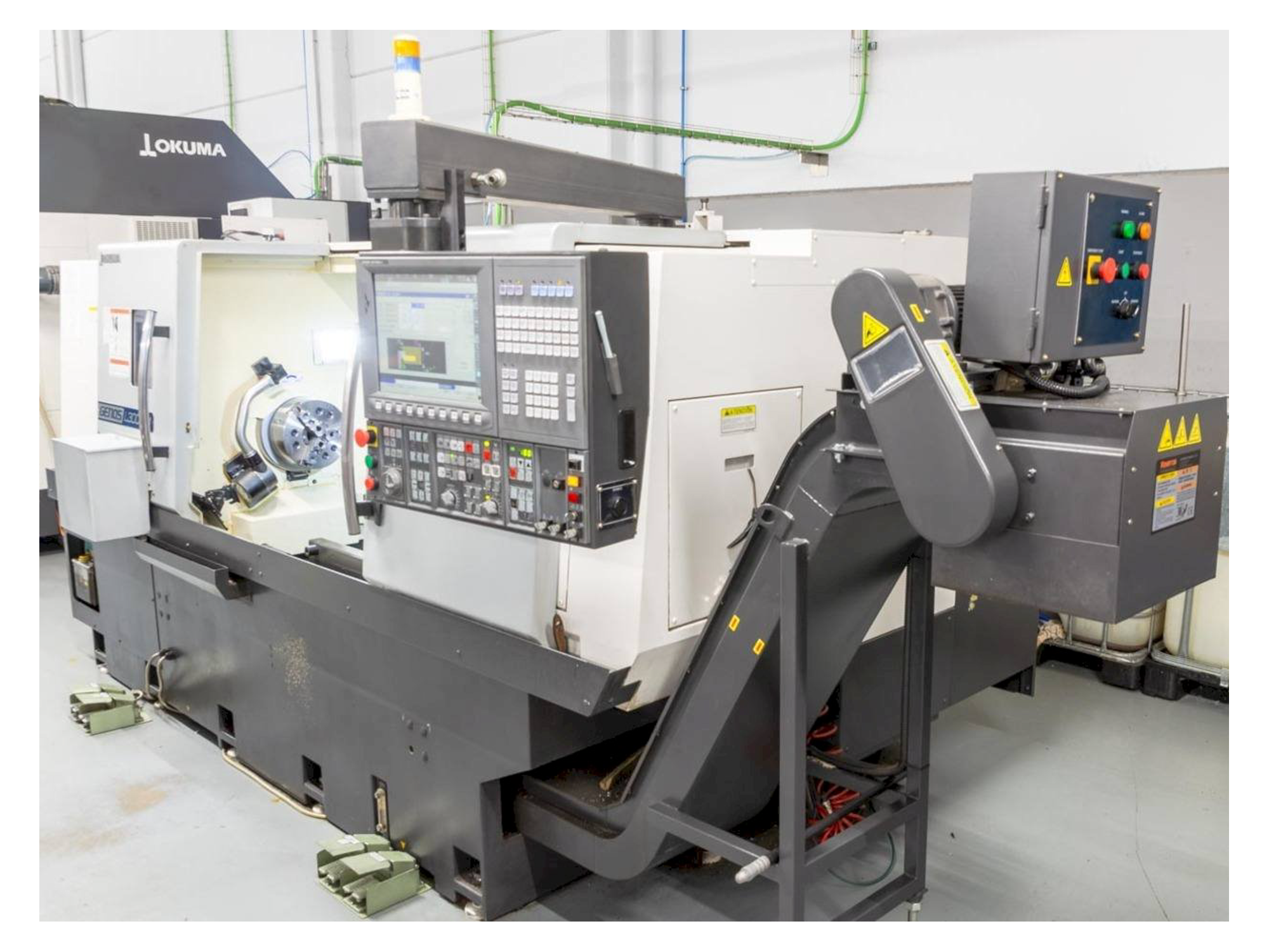 Okuma Genos L300E-M Lathe