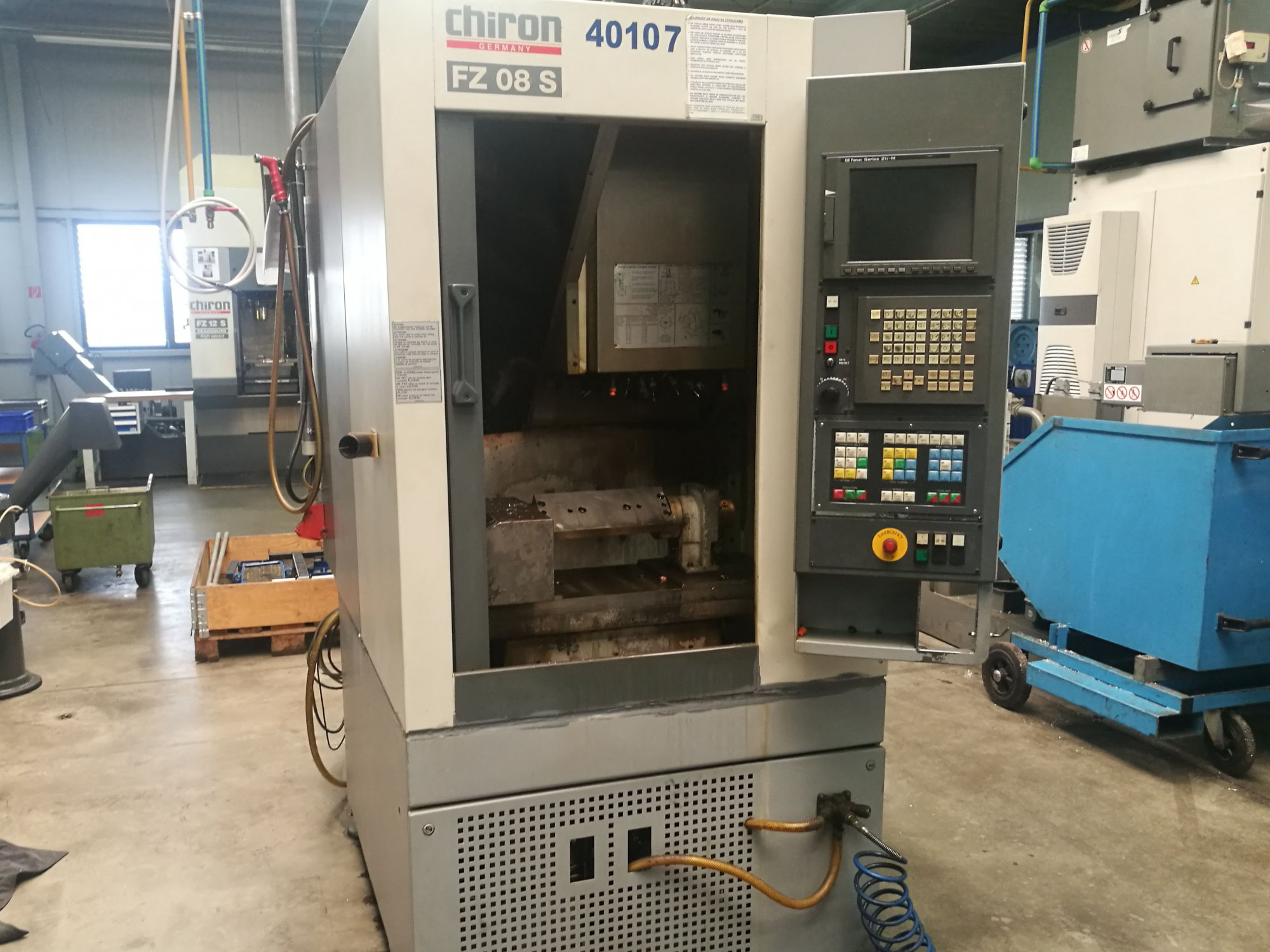Chiron FZ 08 S Vertical Machining Center