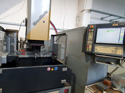 Sodick AM3L Erosion Machine