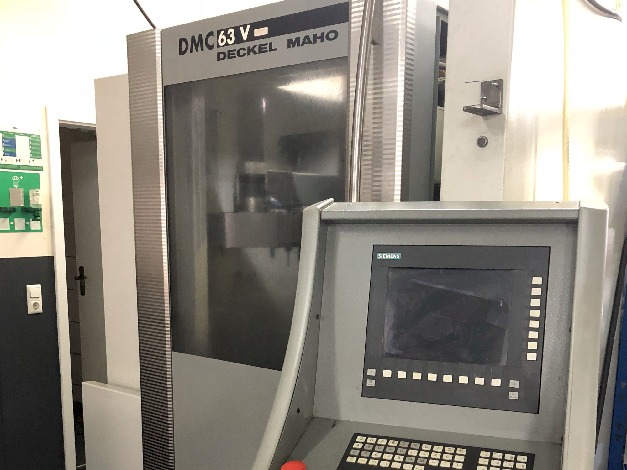 ➤ Used DECKEL MAHO DMC 63V | Vertical Machining Center DE-MIL-DEC