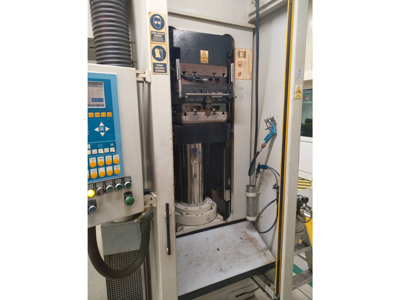 Used LWB STEINL VRE 1100/1000 Compact Rubber Injection Press