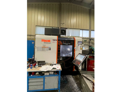 Centro de mecanizado vertical Mazak Variaxis i-500 usado