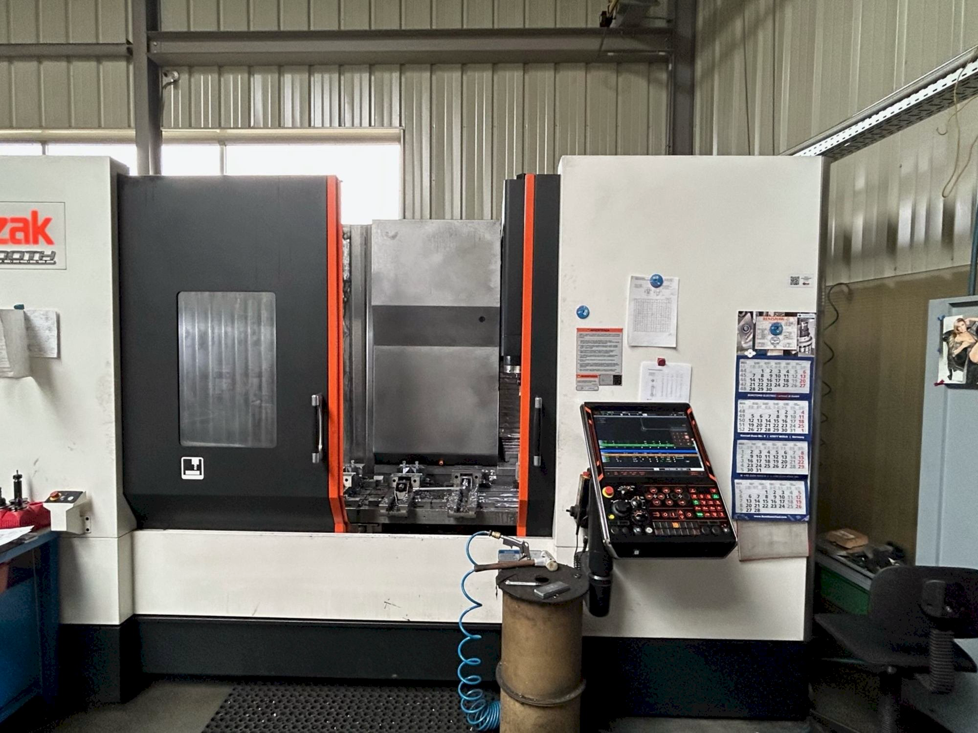 Mazak VTC 530C Vertical Machining cente