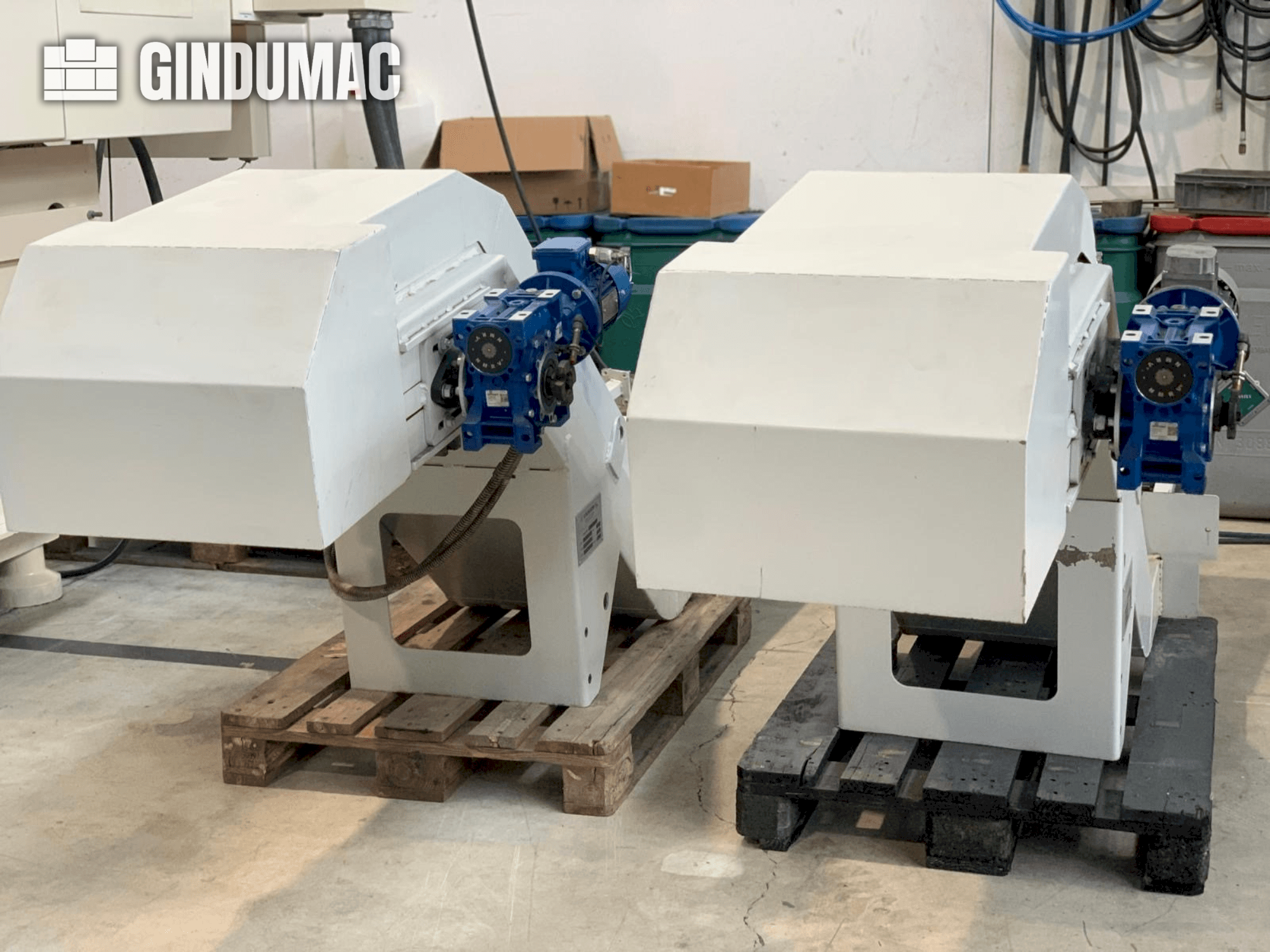 OKUMA 2SP-V80 Lathe