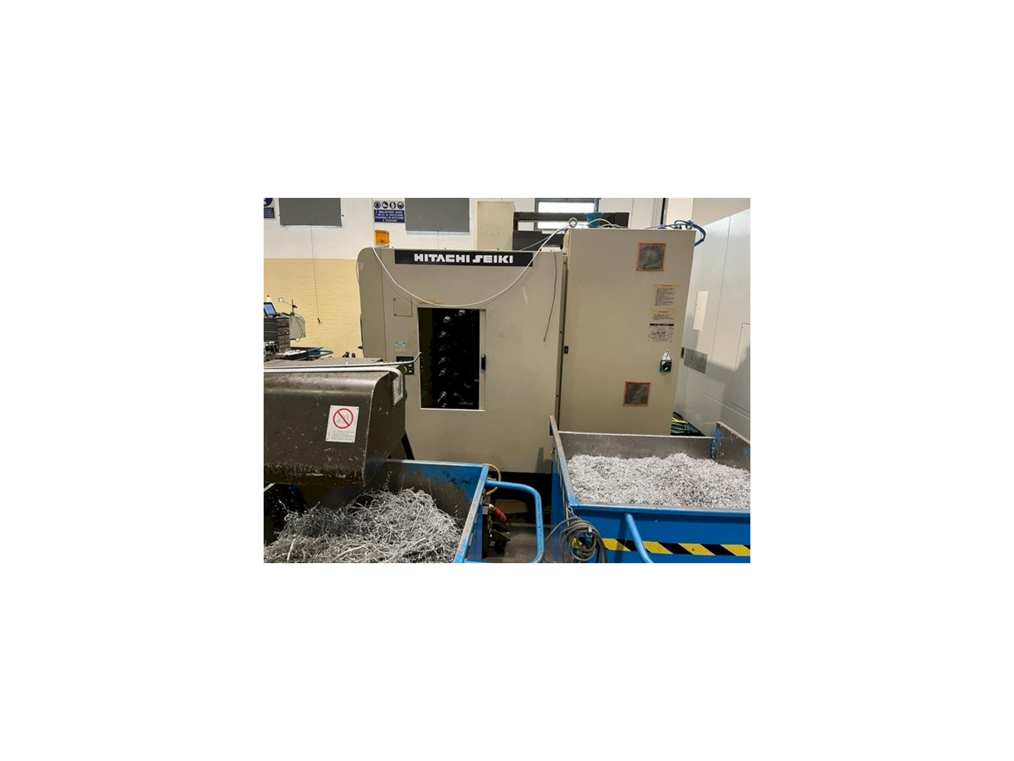 HITACHI SEIKI VM40 Milling machine