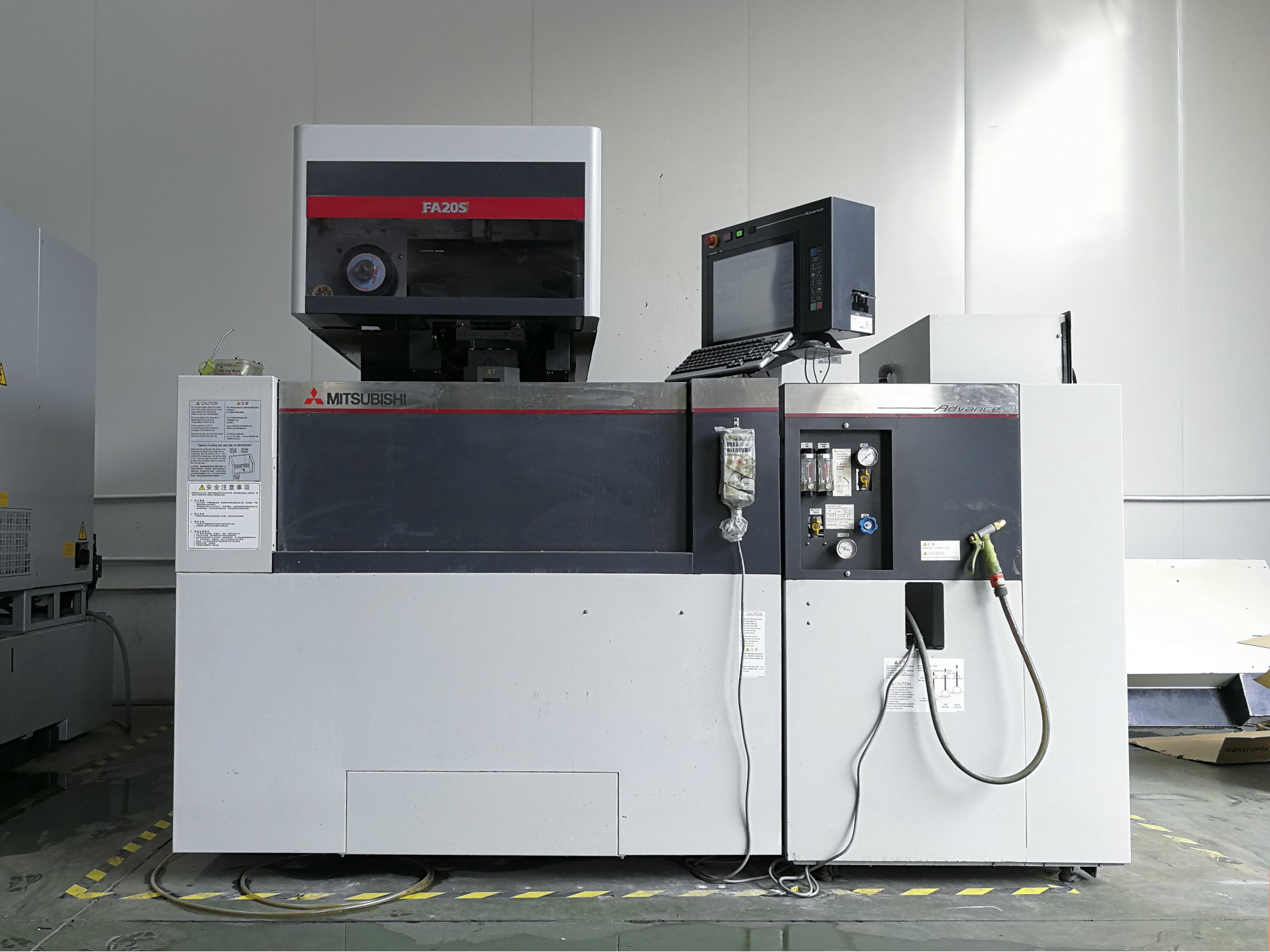 Mitsubishi Electric FA20S Erosion Machine