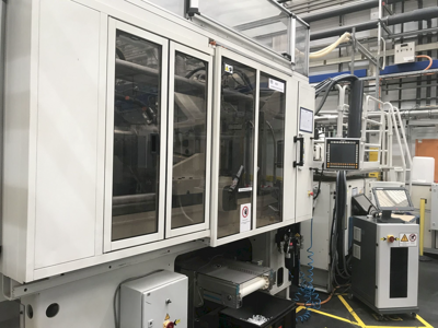 Husky H300 RS 45/38 Spritzgießmaschine