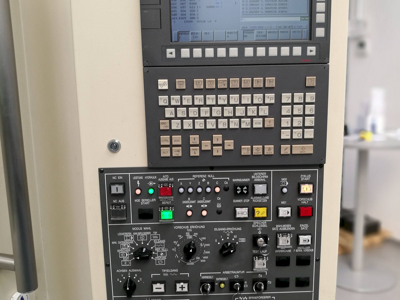 YASDA YBM Vi40 Vertical Machining Center